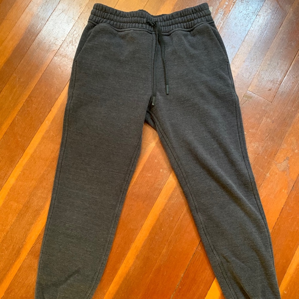 Lululemon lined jogger sweatpants